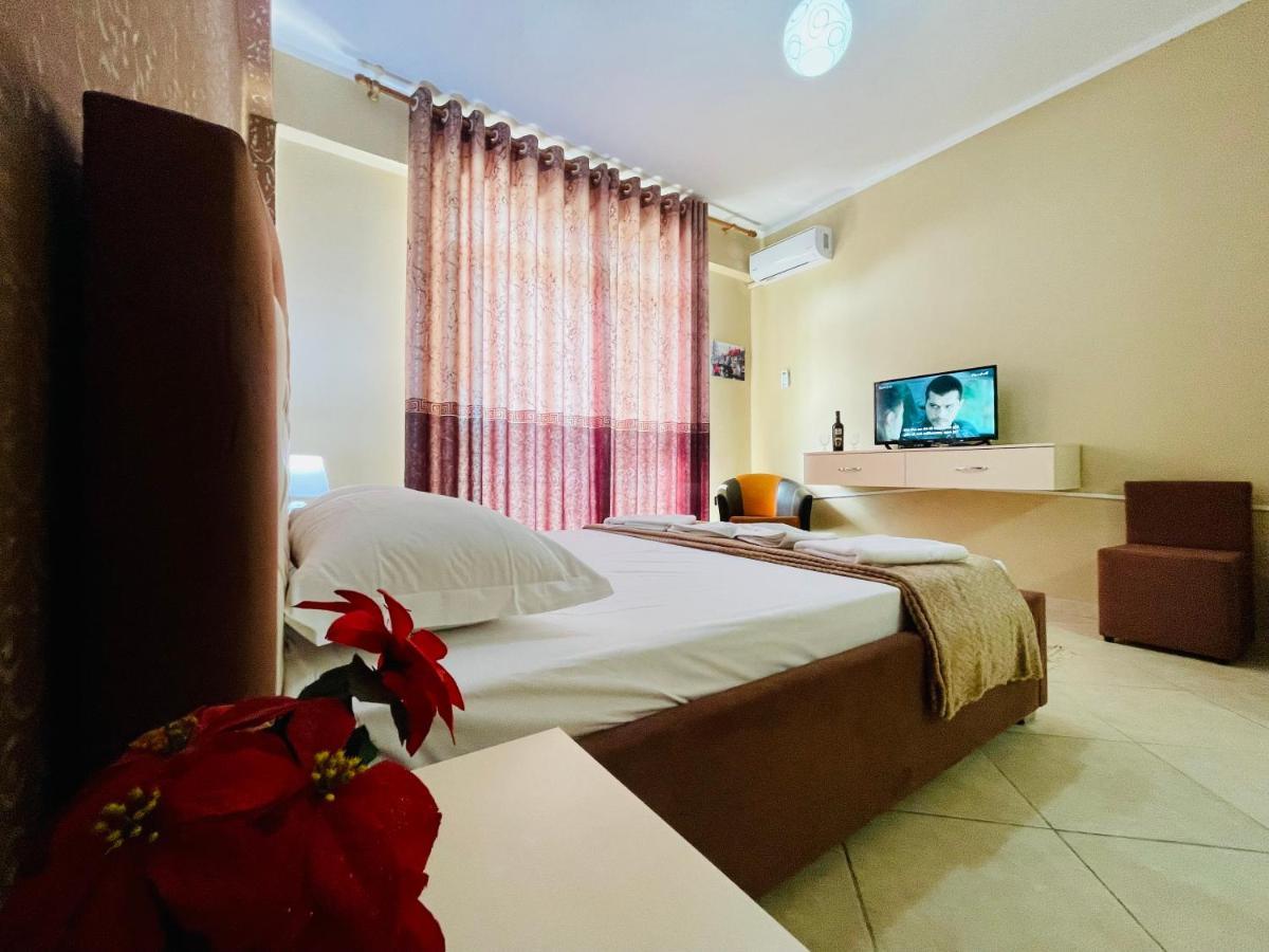 Vila3 Hotel Vlorë Εξωτερικό φωτογραφία