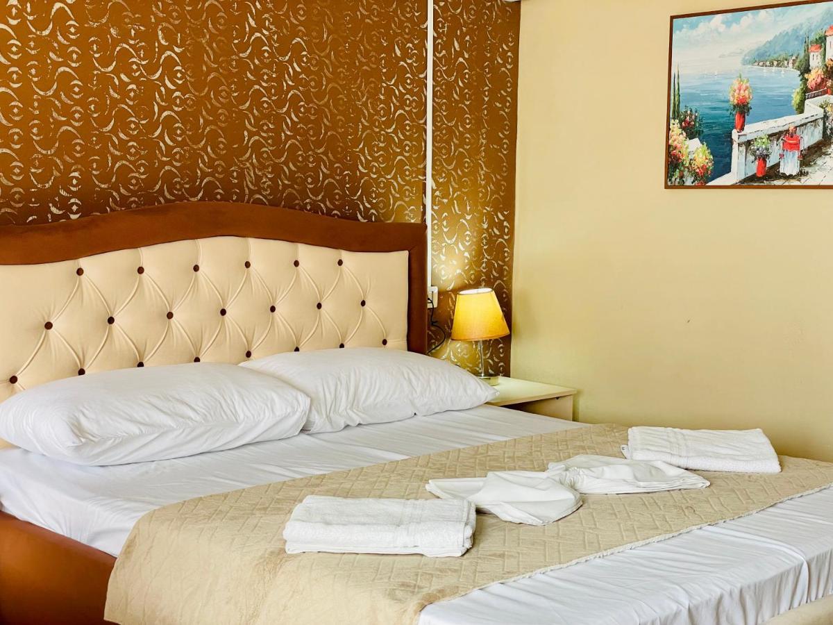 Vila3 Hotel Vlorë Εξωτερικό φωτογραφία