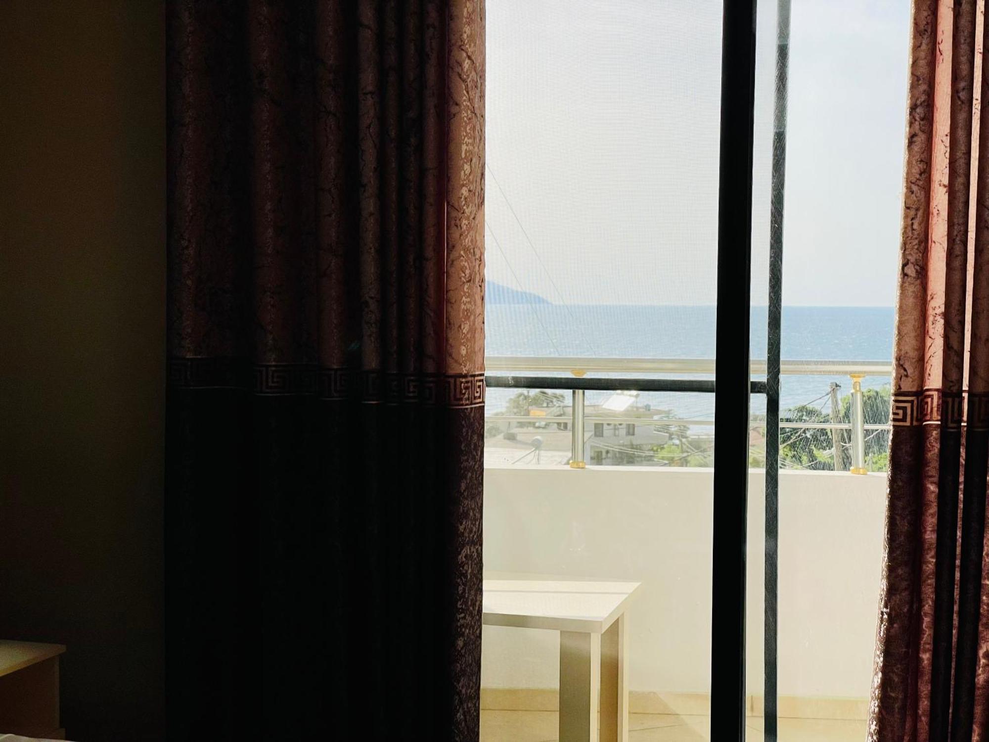 Vila3 Hotel Vlorë Δωμάτιο φωτογραφία